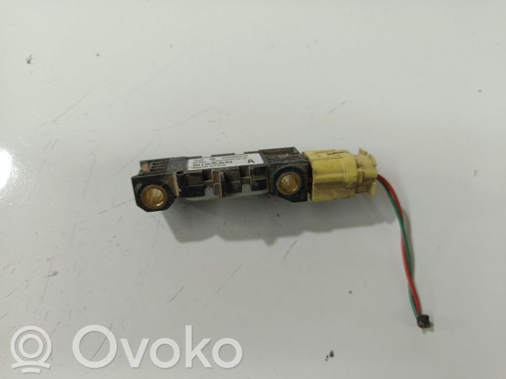 Nissan Primera Senzor impact/declanșare airbag 