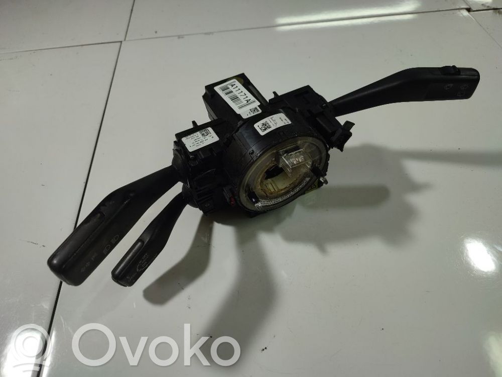 Volkswagen PASSAT B6 Leva/interruttore dell’indicatore di direzione e tergicristallo 