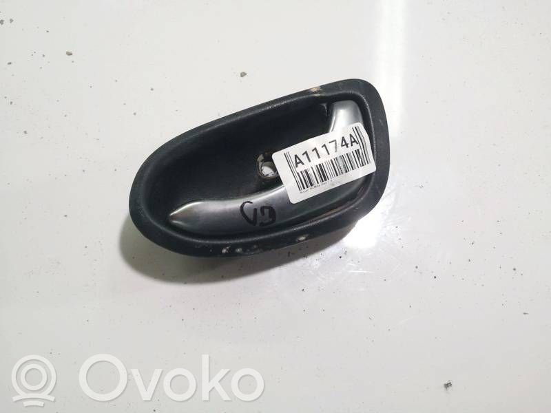 Nissan Primera Maniglia interna per portiera posteriore 