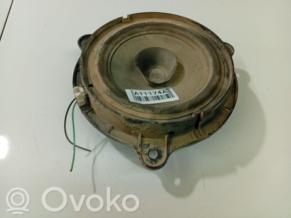 Nissan Primera Difuzor ușă față 
