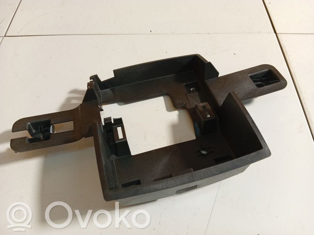 Mitsubishi Grandis Cita veida ārēja detaļa 