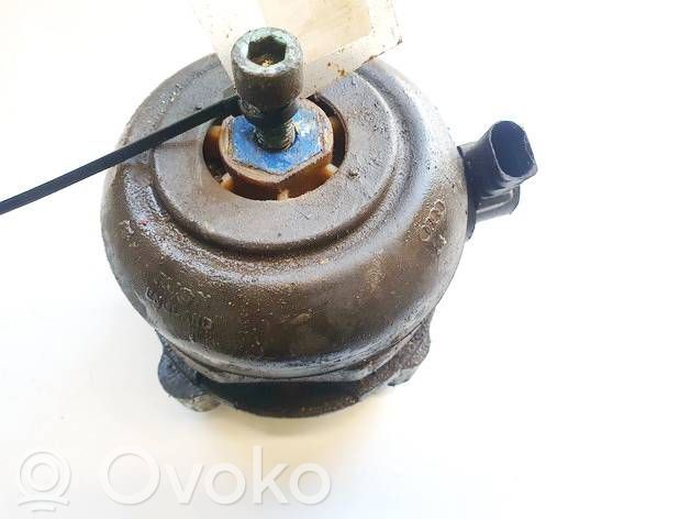 Engine mount bracket   4E0199381,4E0199381,MP4657653591