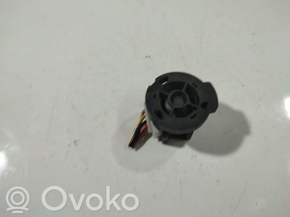 Toyota Avensis T250 Altoparlante portiera anteriore