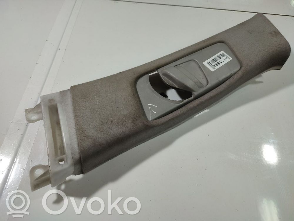 Toyota Corolla Verso AR10 Rivestimento montante (B) (superiore)