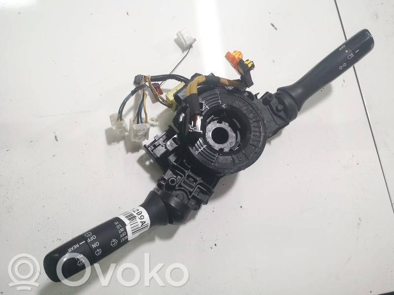Toyota Yaris Leva/interruttore dell’indicatore di direzione e tergicristallo 