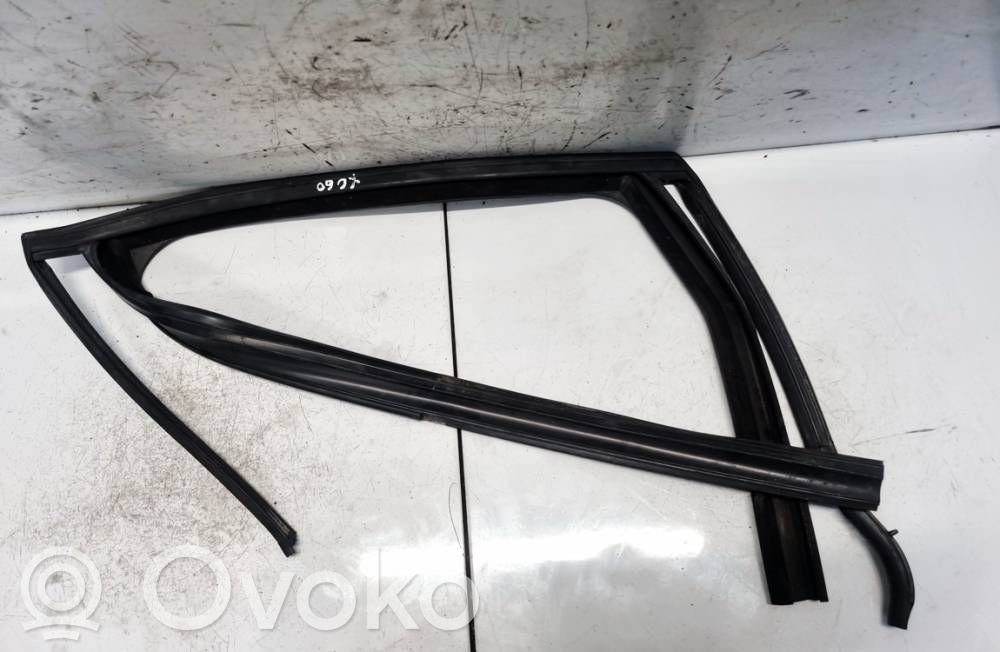 Volvo XC60 Cheder cauciuc ușă spate