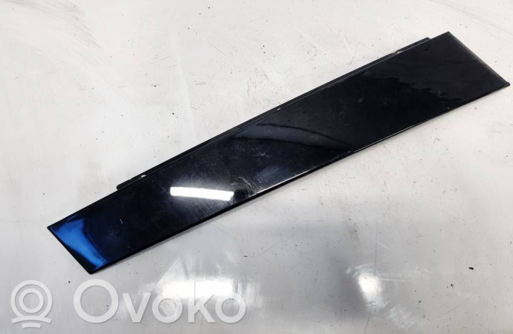 Volvo XC60 Ornament geam ușă spate
