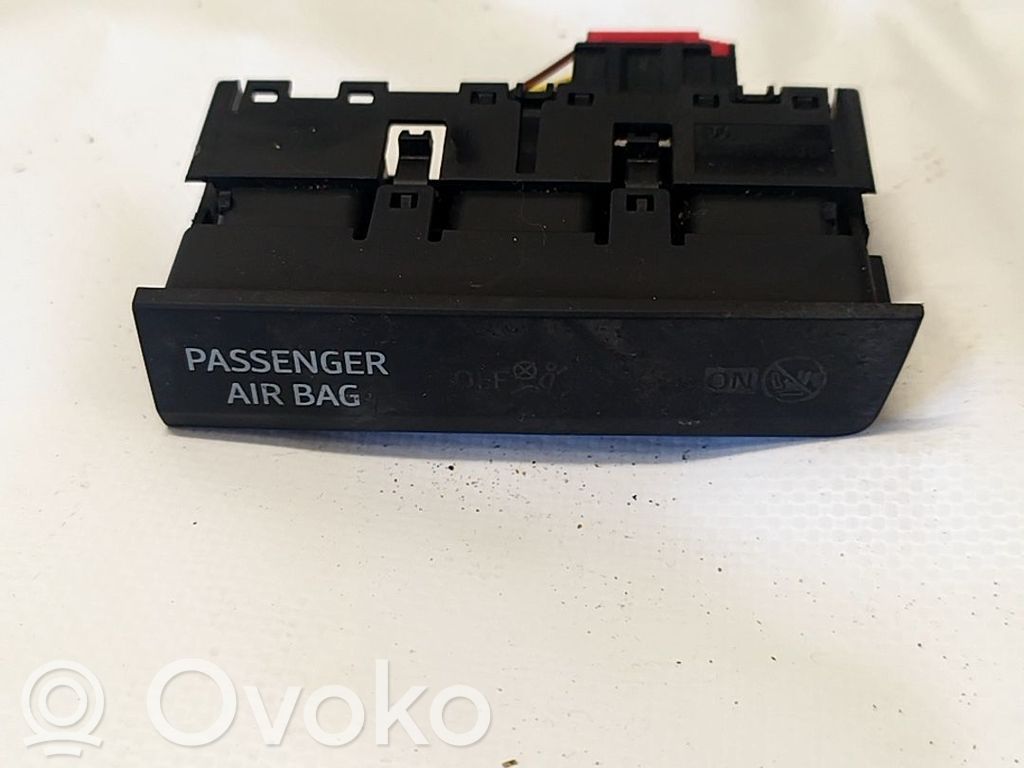 Comutator pornit/oprit airbag pasager   5F0919234B,5F0919234B,5F0919234B
