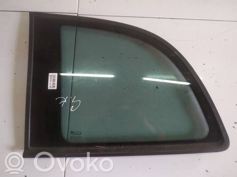 Opel Zafira A Finestrino laterale posteriore