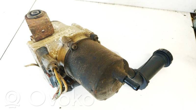 Citroen C4 I Ohjaustehostimen pumppu 