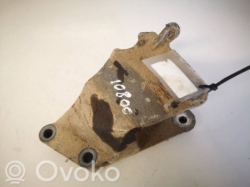 Engine mounting bracket   9156954,9156954,9156954