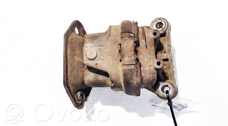 Chrysler 300 - 300C Engine mount bracket 