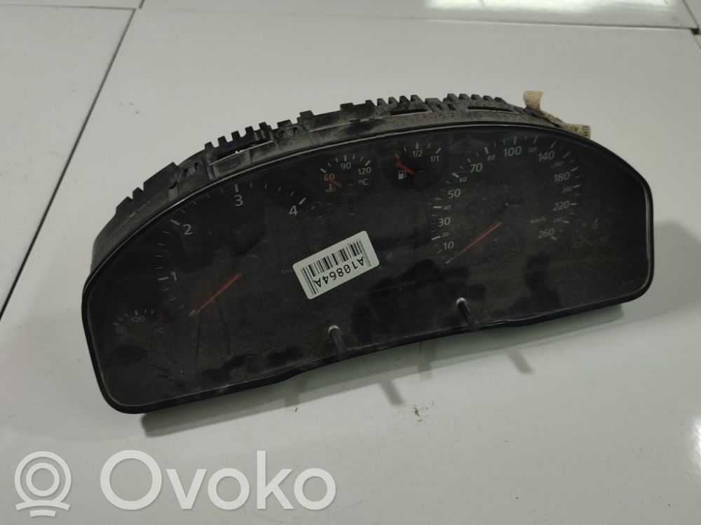 Audi A6 S6 C5 4B Nopeusmittari (mittaristo)