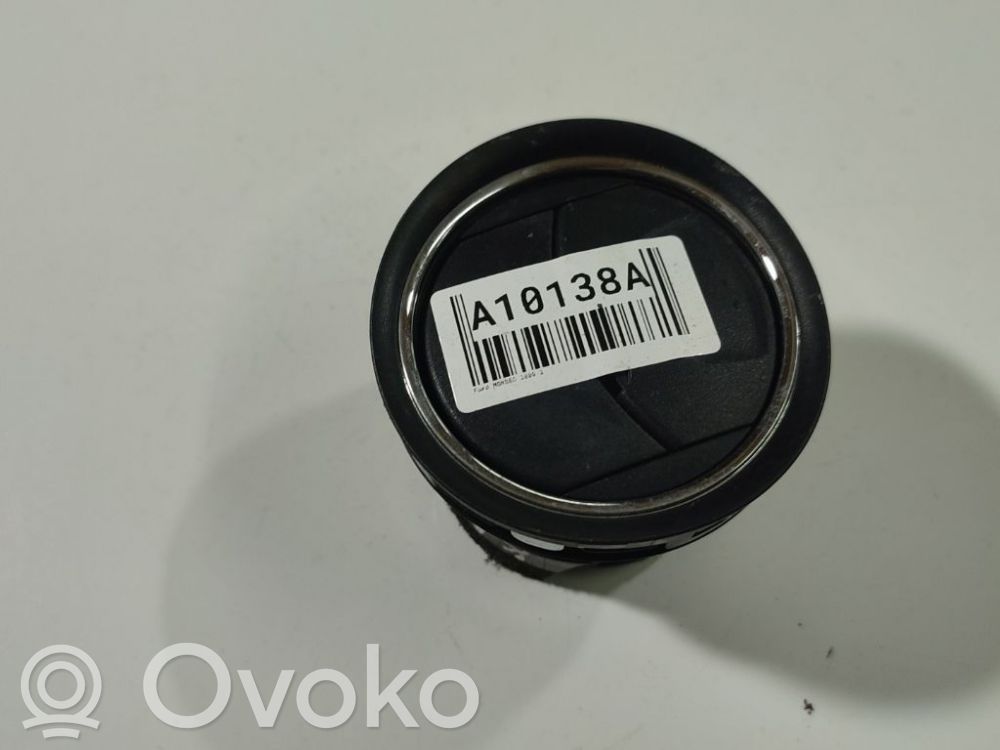 Ford Mondeo MK IV Dysze / Kratki środkowego nawiewu deski rozdzielczej 