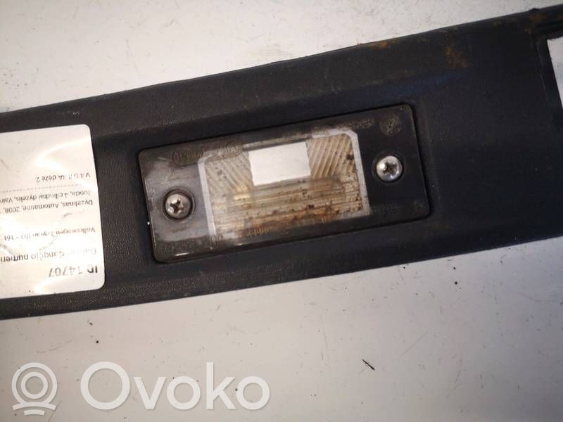 Volkswagen Tiguan Lampa oświetlenia tylnej tablicy rejestracyjnej 