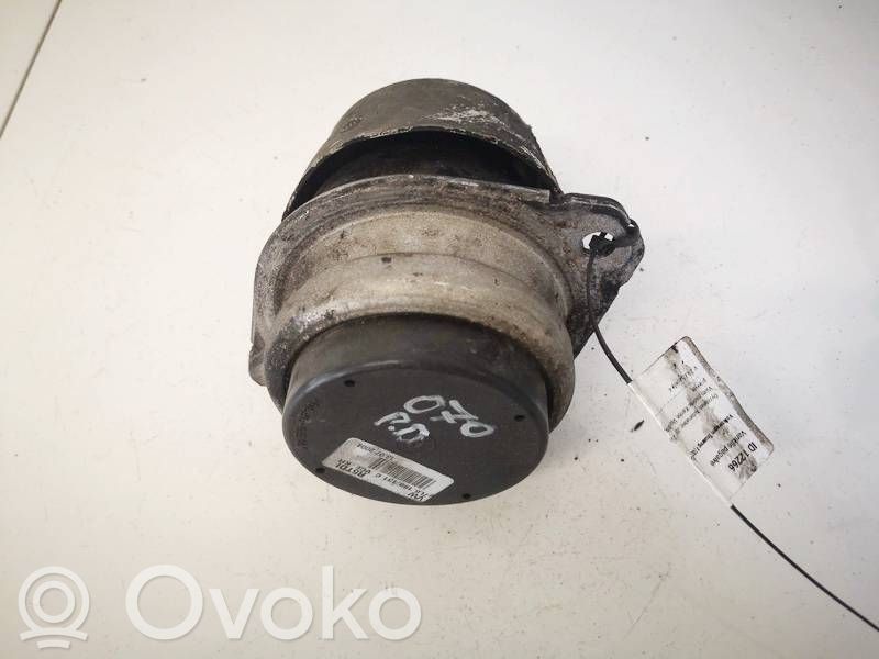 Volkswagen Touareg I Suport tampon motor 