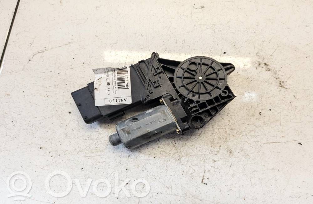 Volkswagen PASSAT B5.5 Motor macara geam ușă față 
