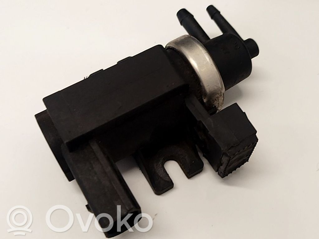 Audi A4 S4 B6 8E 8H Solenoid supapă turbosuflantă 