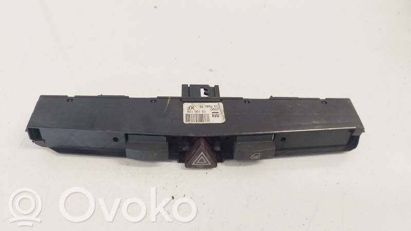 Opel Astra H Interruttore luci di emergenza 