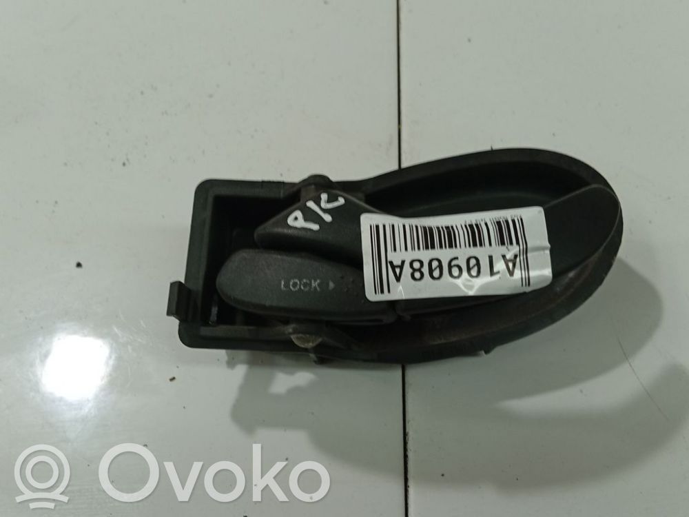 Manecilla interna puerta delantera   YC15V22601A,YC15V22601A,YC15V22601A