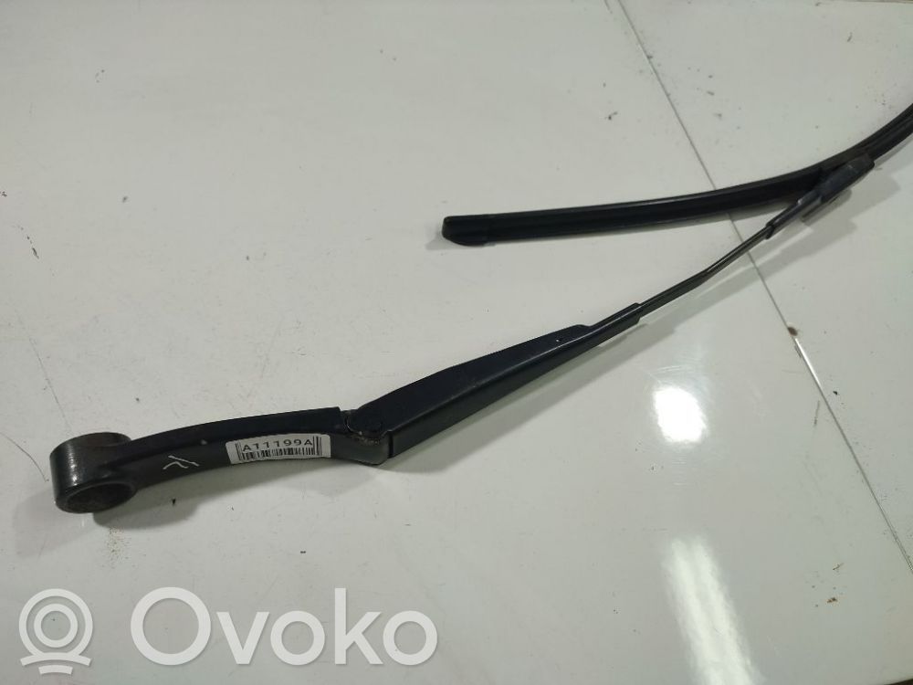 KIA Ceed Brazo del limpiaparabrisas delantero