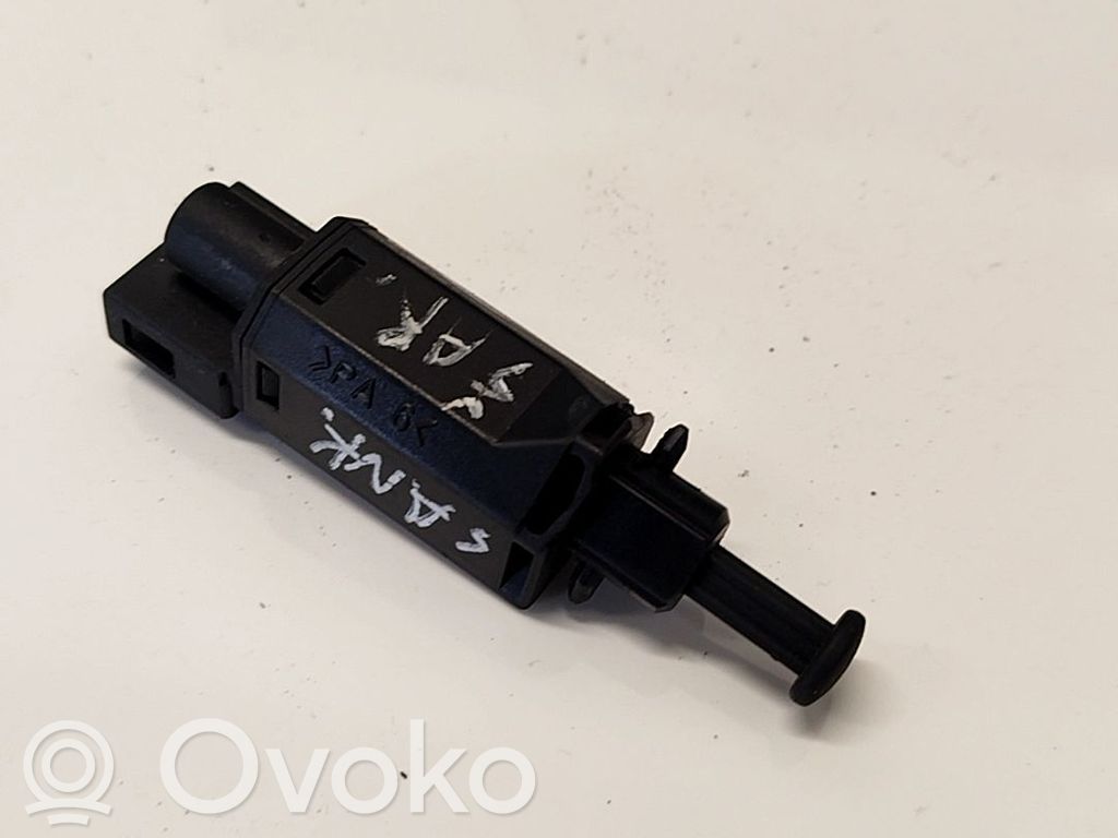 Volkswagen Polo III 6N 6N2 6NF Czujnik pedału hamulca / stopu
