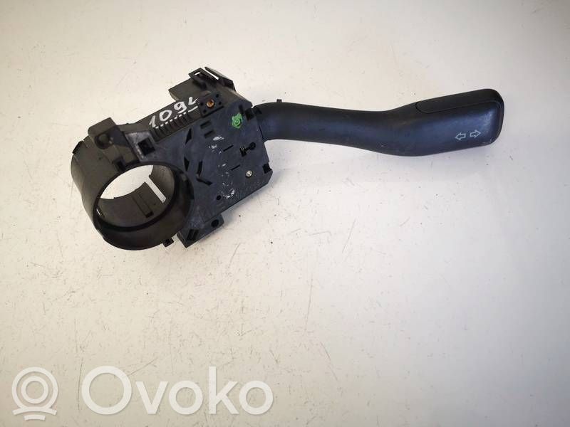 Seat Toledo II (1M) Suuntavilkun vipu 