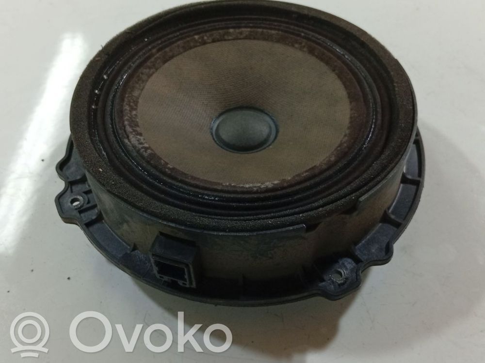 KIA Ceed Altavoz de la puerta delantera 