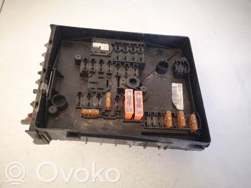 Skoda Octavia Mk2 (1Z) Coperchio scatola dei fusibili