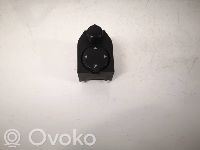 Interruptor del espejo lateral   8D0959565,8D0959565,03240014,03240034,8D0959565,8D0959565A