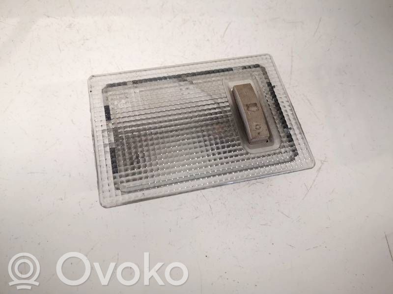 Opel Corsa D Takaistuimen valo 