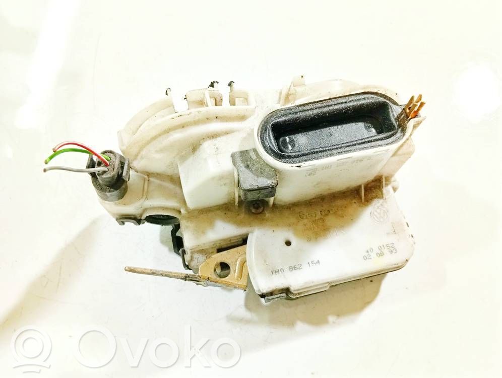 Volkswagen Golf III Zamek drzwi przednich 