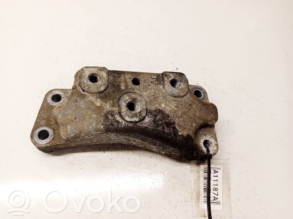 Engine mounting bracket   1K0199117,1K0199117,1K0199117AP,1K0199117BM