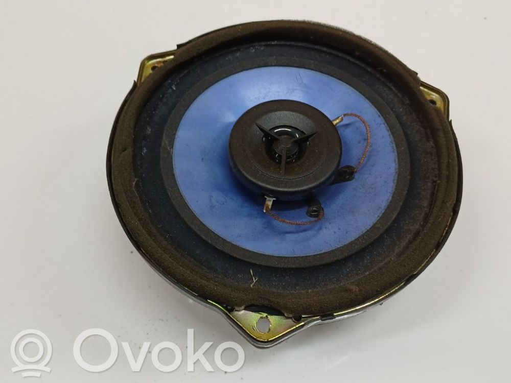 KIA Sorento Etuoven kaiutin 