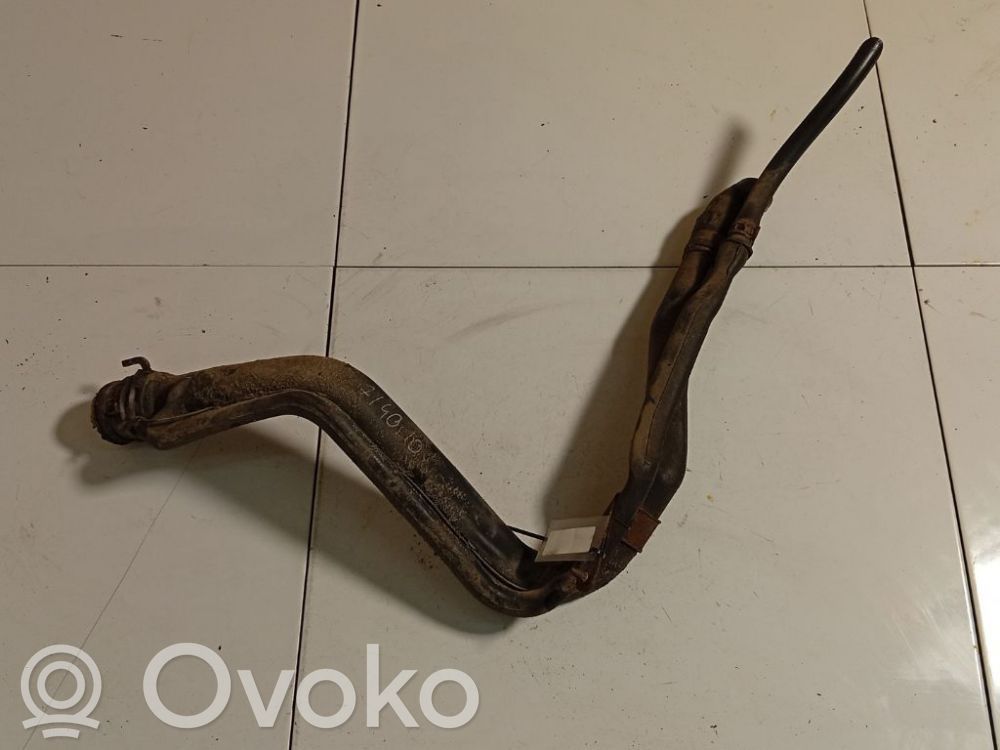 Toyota Yaris Tuyau de remplissage de réservoir de carburant