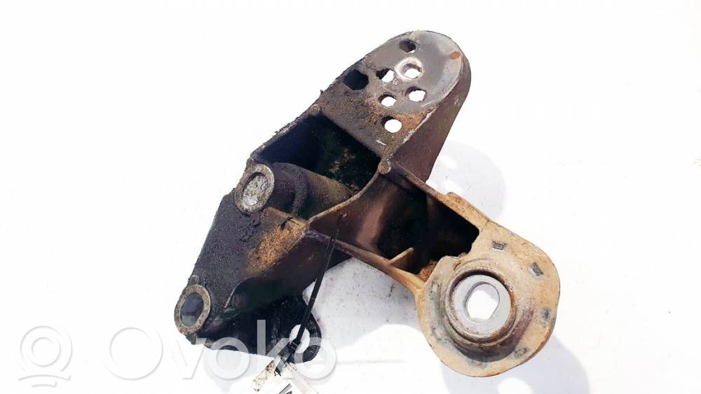 Volkswagen PASSAT B5.5 Suport motor 