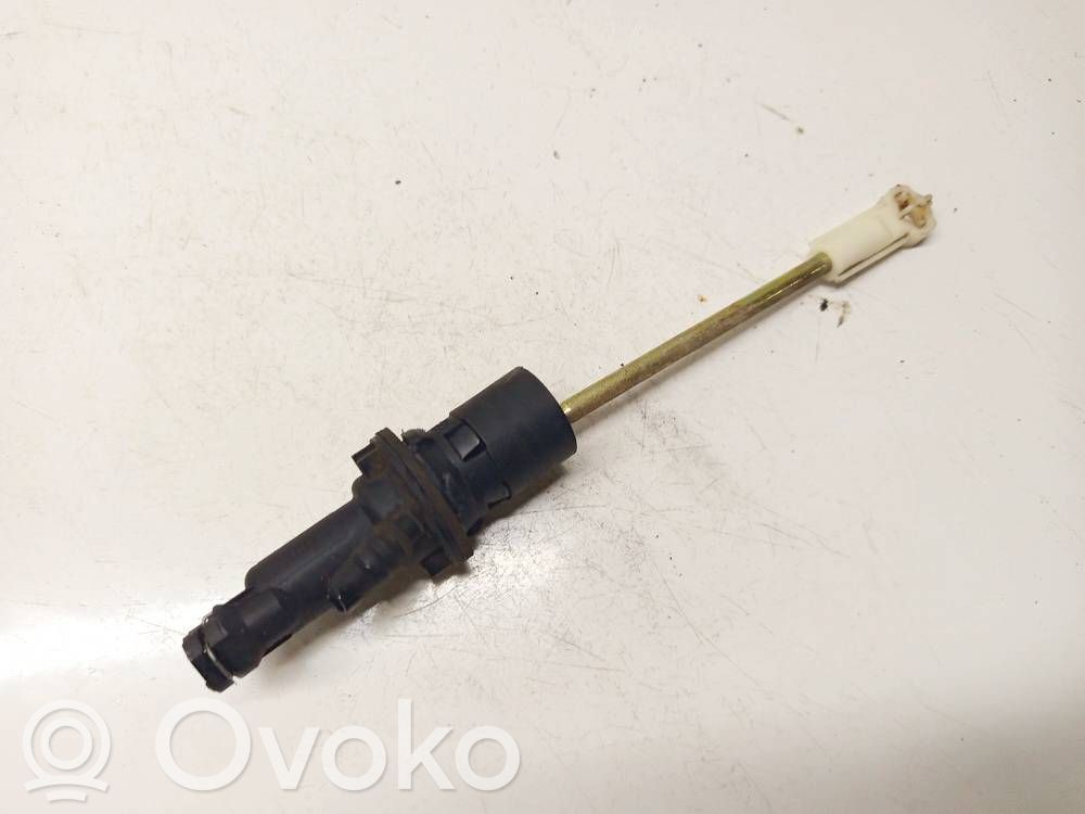 Peugeot 307 Kytkimen pääsylinteri 