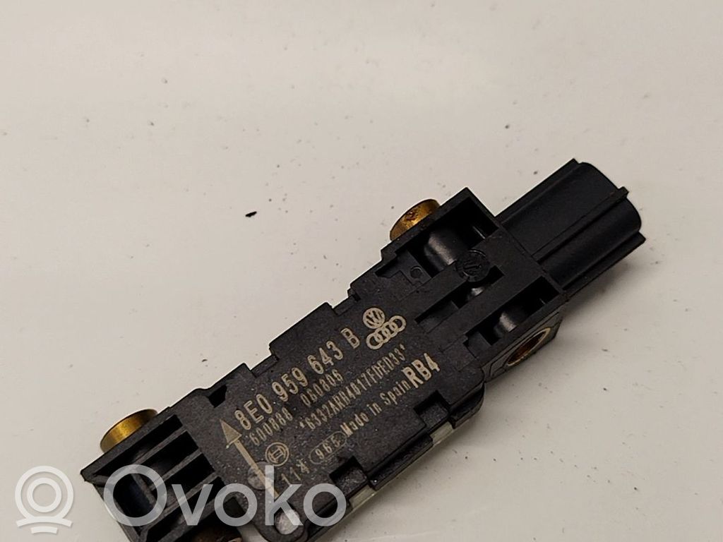 Airbagsensor Crashsensor Drucksensor   8E0959643B,8E0959643B,2470705,8E0959643B