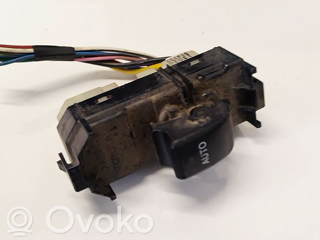 Toyota Corolla Verso E121 Interruttore di controllo dell’alzacristalli elettrico