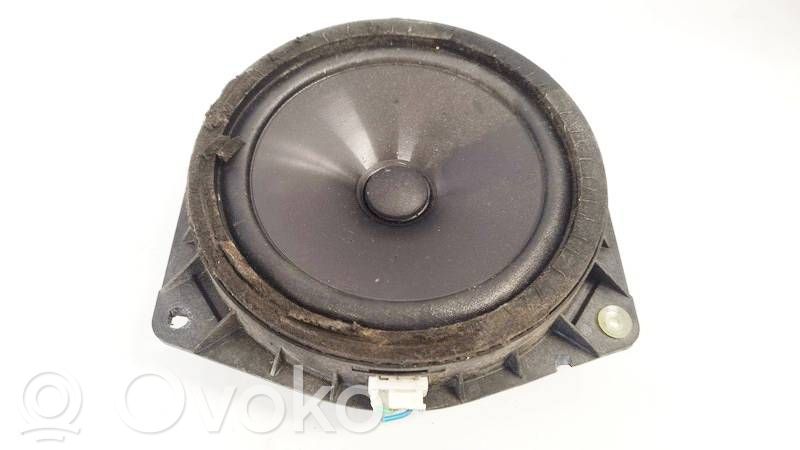 Toyota Corolla Verso E121 Difuzor ușă față