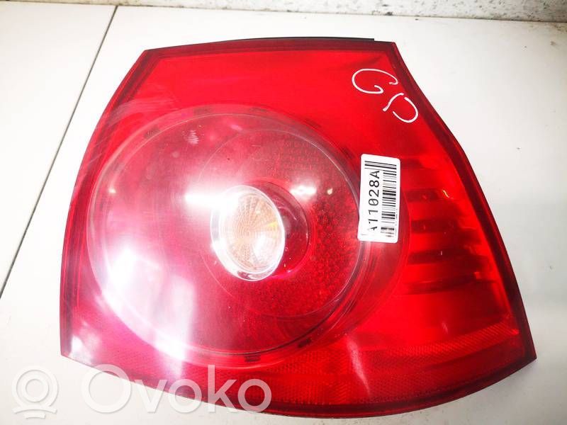 Volkswagen Golf V Lampă spate în capacul portbagajului 