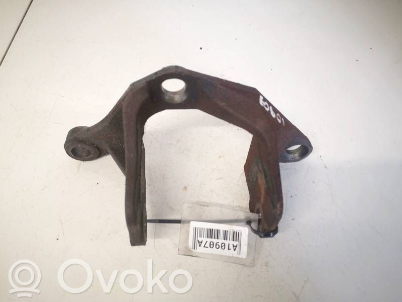Engine mounting bracket   GR1L,GR1L