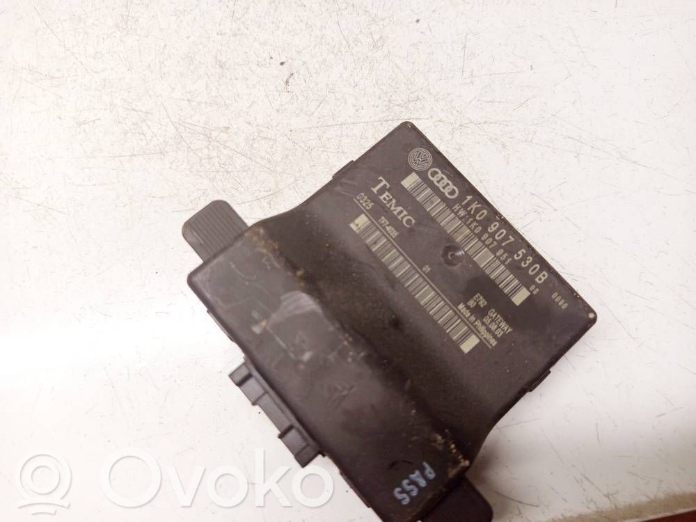 Audi A3 S3 8P Unité de commande module de porte 
