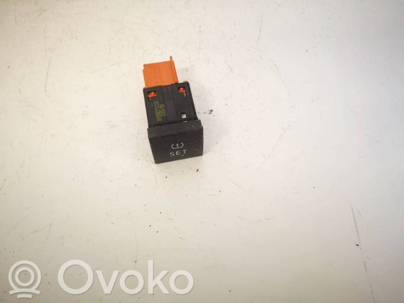Volkswagen Jetta VI Otros interruptores/perillas/selectores 