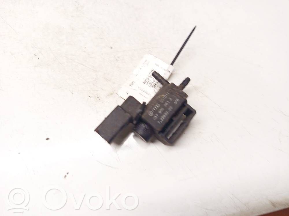 Volkswagen PASSAT B5.5 Solenoid supapă turbosuflantă 