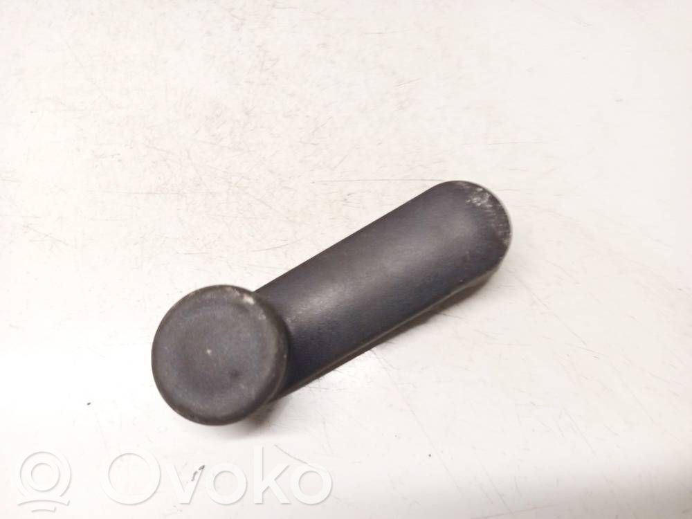 Opel Astra H Manovella finestrino della portiera anteriore 