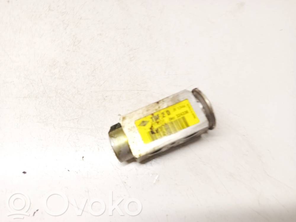 Opel Astra H Zawór rozprężny klimatyzacji A/C 