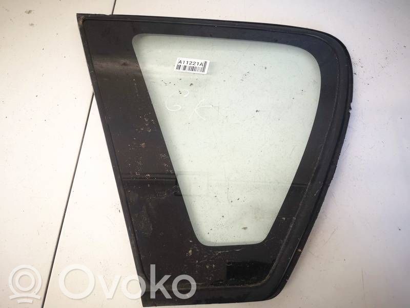 Toyota Corolla Verso E121 Geam lateral spate 