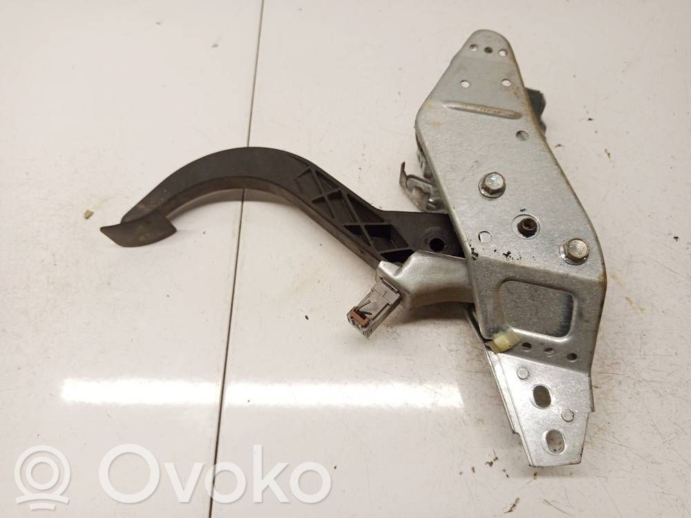 Opel Astra H Pedal de embrague 