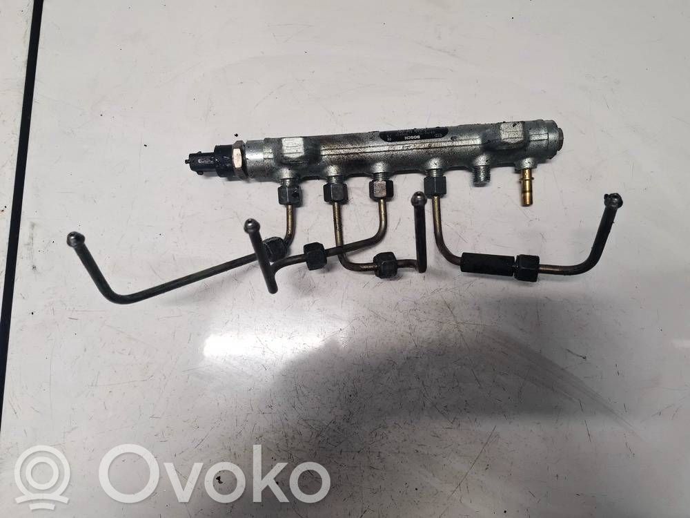 Renault Laguna II Tuyau de conduite principale de carburant